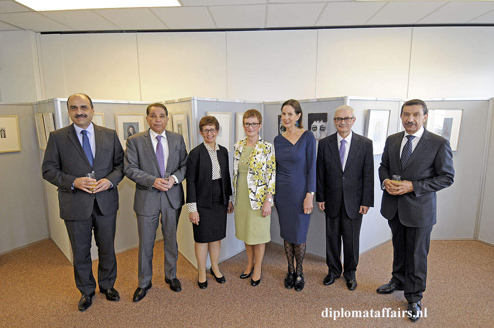 H.E. Karim Ben Becher, H.E. Breik Swessi, Maltese artist Ms Monica Spiteri, Mrs. Bernardette Cole, Ms Hanneke Wessels, H.E. Joseph Cole, H.E Taher Ahmed Hanafi Farahat