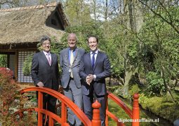 Ambassador Hiroshi Inomata contributes to the legacy of the Japanese Garden of Clingendael