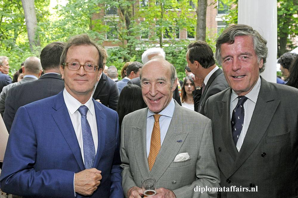 956.jpg left H.E. Horacio Salvador Ambassador of Argentina 956.jpg left H.E. Horacio Salvador Ambassador of Argentina