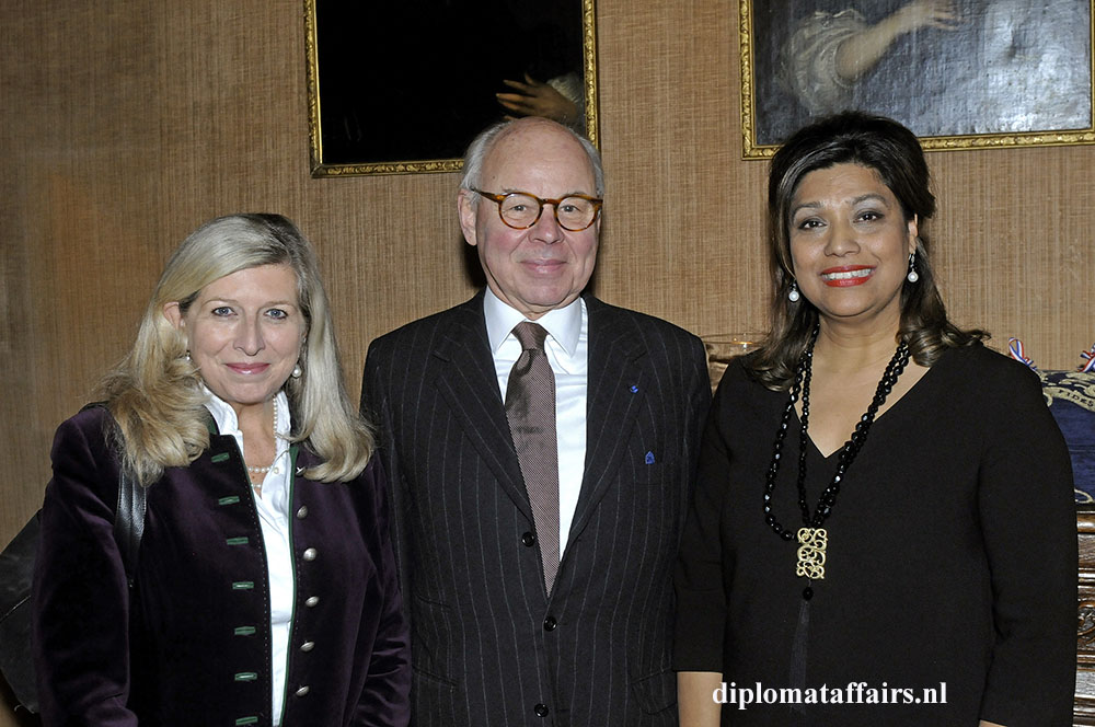 23 Joan McNamara, Hans van Bemmelen, Shida Bliek 23 Joan McNamara, Hans van Bemmelen, Shida Bliek