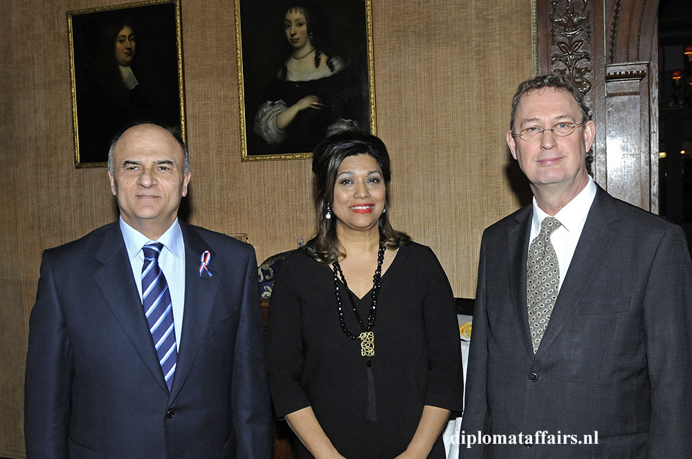 3. H.E. Mr Dimitrios Chronopoulos Shida Bliek Henk van der Meulen 3. H.E. Mr Dimitrios Chronopoulos Shida Bliek Henk van der Meulen