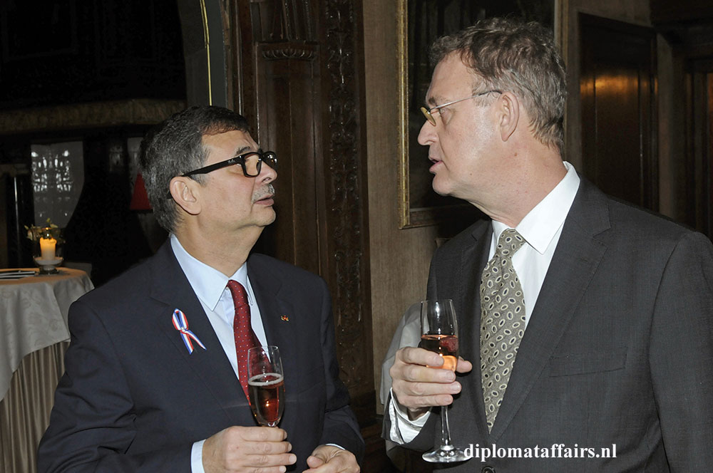 8. H.E. Elyes Ghariani Henk van der Meulen 8. H.E. Elyes Ghariani Henk van der Meulen