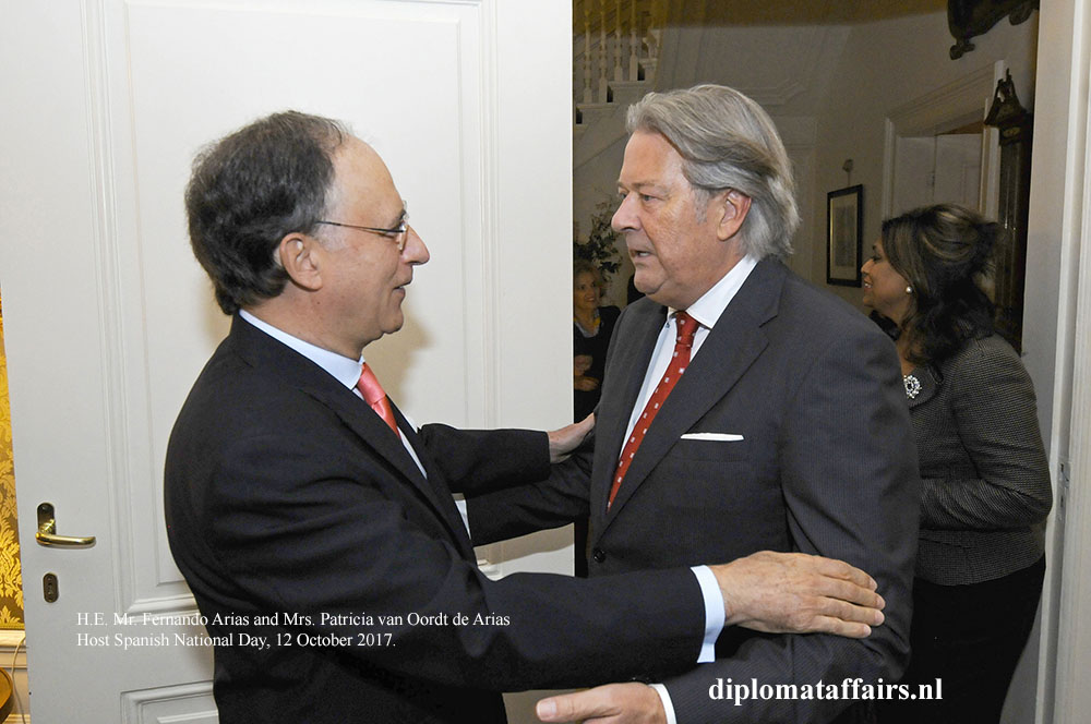 10 Ambassador Fernando Arias Mr Peter Bliek