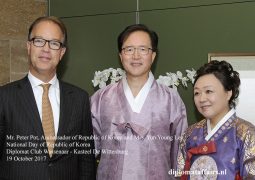 H.E. Mr. Yun Young Lee honours Dutch Veterans at Korean National Day at Diplomat Club Wassenaar