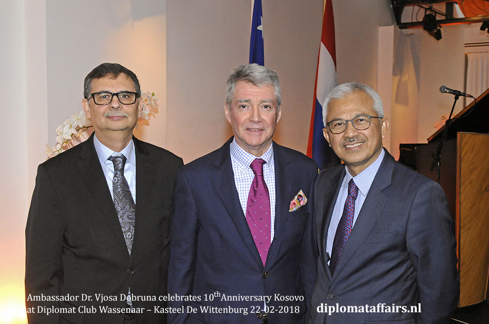 5.jpg H.E. Elyes Ghariani, H.E. Urs Breiter, H.E. Ahmad Nzari Yusof