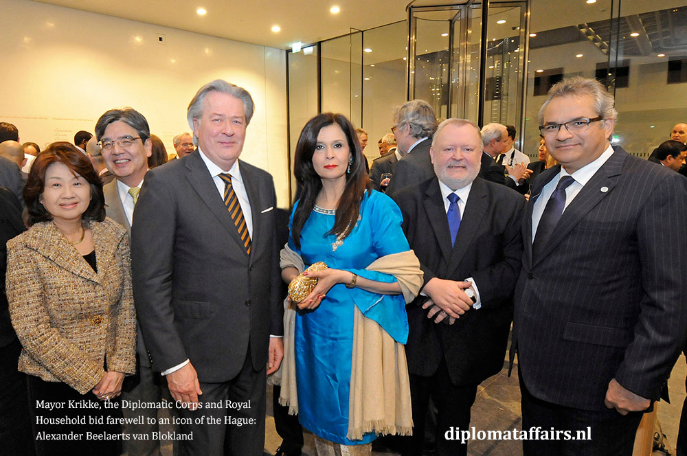 11.jpg Mrs Midori Inomata, H.E. Hiroshi Inomata, Mr. Peter Bliek, Mrs. Uzma Shujjat, H.E. Jean-Marc Hoscheit, H.E. Shujjat Ali Rathore 11.jpg Mrs Midori Inomata, H.E. Hiroshi Inomata, Mr. Peter Bliek, Mrs. Uzma Shujjat, H.E. Jean-Marc Hoscheit, H.E. Shujjat Ali Rathore