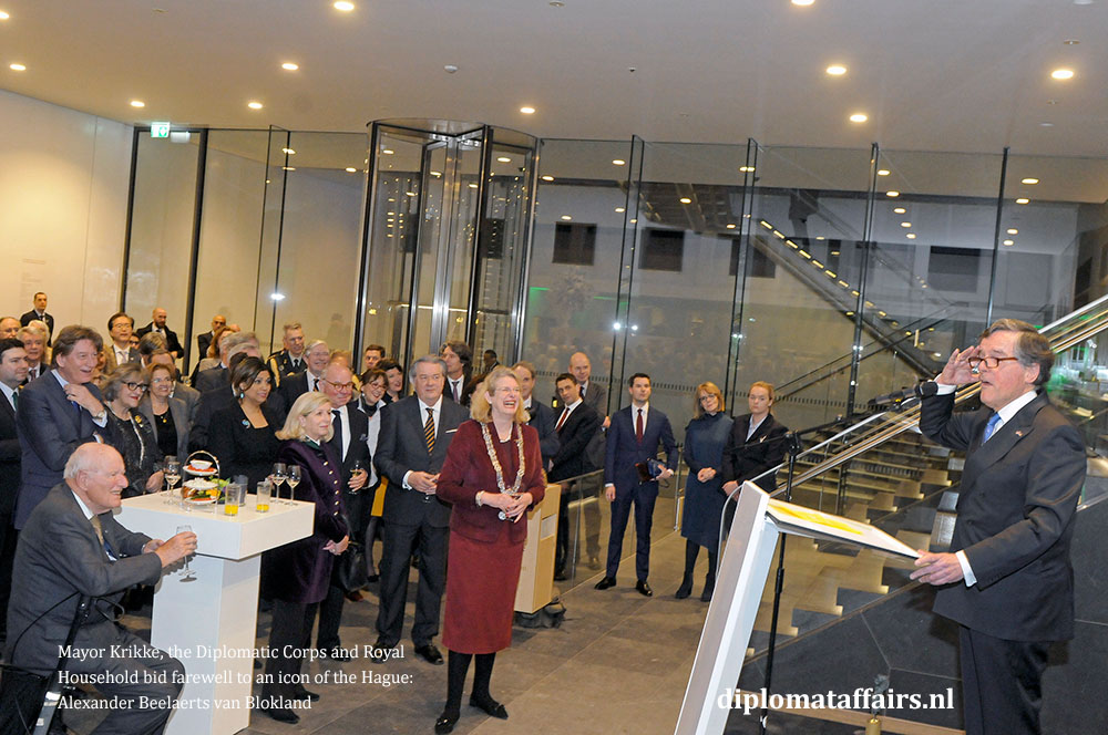 4a.jpg Alexander beelaerts van Blokland, Mayor Pauline Krikke 4a.jpg Alexander beelaerts van Blokland, Mayor Pauline Krikke