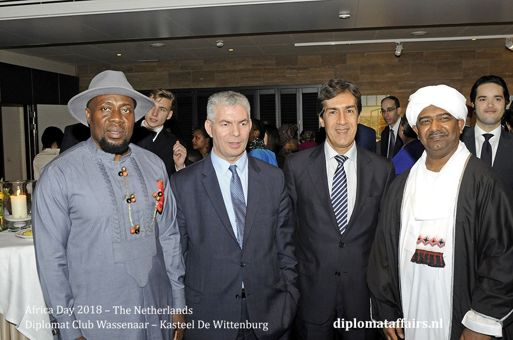 8.jpg from left HE Oji Ngofa, Mr Mourad Amokrane, HE Amgad Ghaffar, HE Hassan Ali Hassan diplomataffairs.nl 8.jpg from left HE Oji Ngofa, Mr Mourad Amokrane, HE Amgad Ghaffar, HE Hassan Ali Hassan diplomataffairs.nl