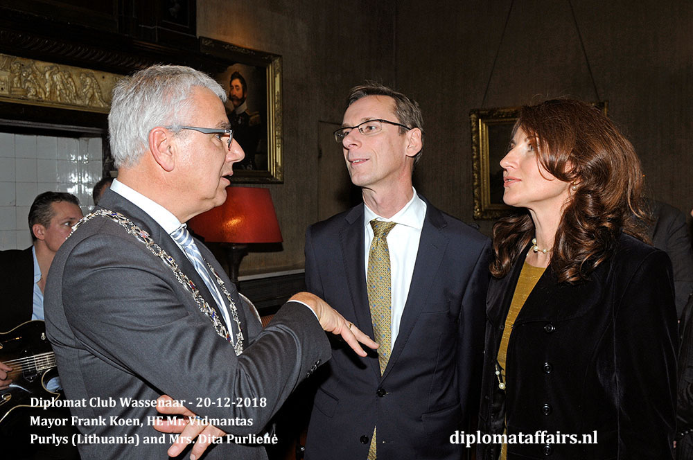 672[1].jpg Mayor Frank Koen, HE Mr. Vidmantas Purlys (Lithuania) and Mrs. Dita Purlienė Diplomat Club Wassenaar Diplomat Affairs Magazine