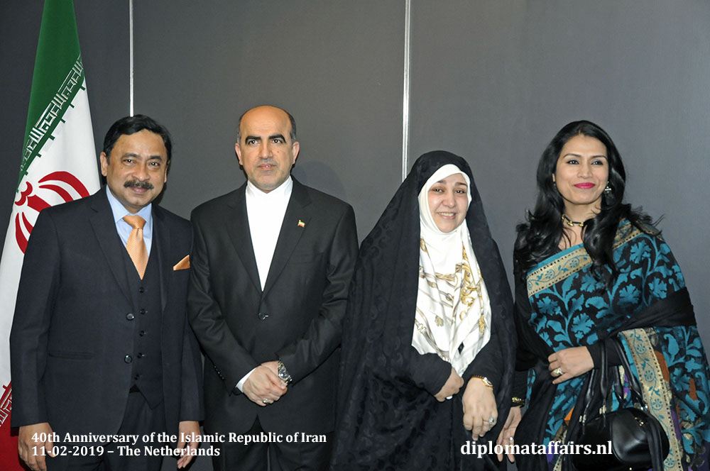 12. Left H.E. Sheikh Mohammed Belal, Ambassador of Bangladesh and Dr. Dilruba Nasrin 12. Left H.E. Sheikh Mohammed Belal, Ambassador of Bangladesh and Dr. Dilruba Nasrin
