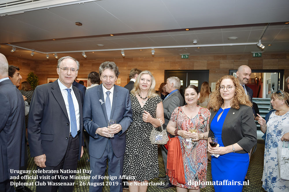 4a .jpg from left to right, H.E. Mr. Fernando Arias (OPCW), H.E. Mr. Carlos Herera (Peru), Mrs. Patricia van Oordt de Arias, Mrs. Veronique Miclea, H.E. Mrs. Laura Dupuy 4a .jpg from left to right, H.E. Mr. Fernando Arias (OPCW), H.E. Mr. Carlos Herera (Peru), Mrs. Patricia van Oordt de Arias, Mrs. Veronique Miclea, H.E. Mrs. Laura Dupuy