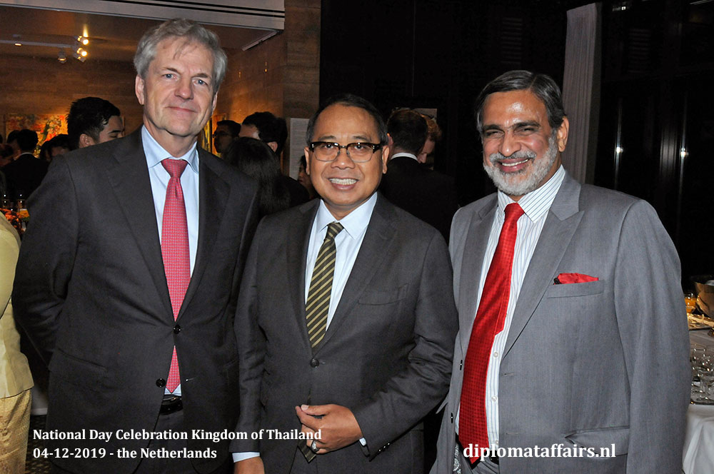 7.jpg The Ambassador of Indonesia H.E. Mr I Gusti Agung Wesaka Puja (middle) and the Ambassador of India H.E. Mr Venu Rajamony (right) and friend 7.jpg The Ambassador of Indonesia H.E. Mr I Gusti Agung Wesaka Puja (middle) and the Ambassador of India H.E. Mr Venu Rajamony (right) and friend